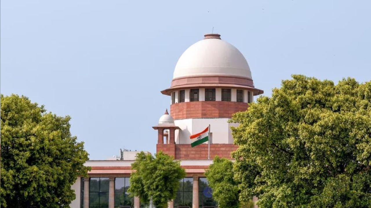 रोहिंग्या पर ऐसा क्या बोल गए CJI सूर्यकांत, उठने लगे सवाल, अब समर्थन में आए 44 पूर्व जज